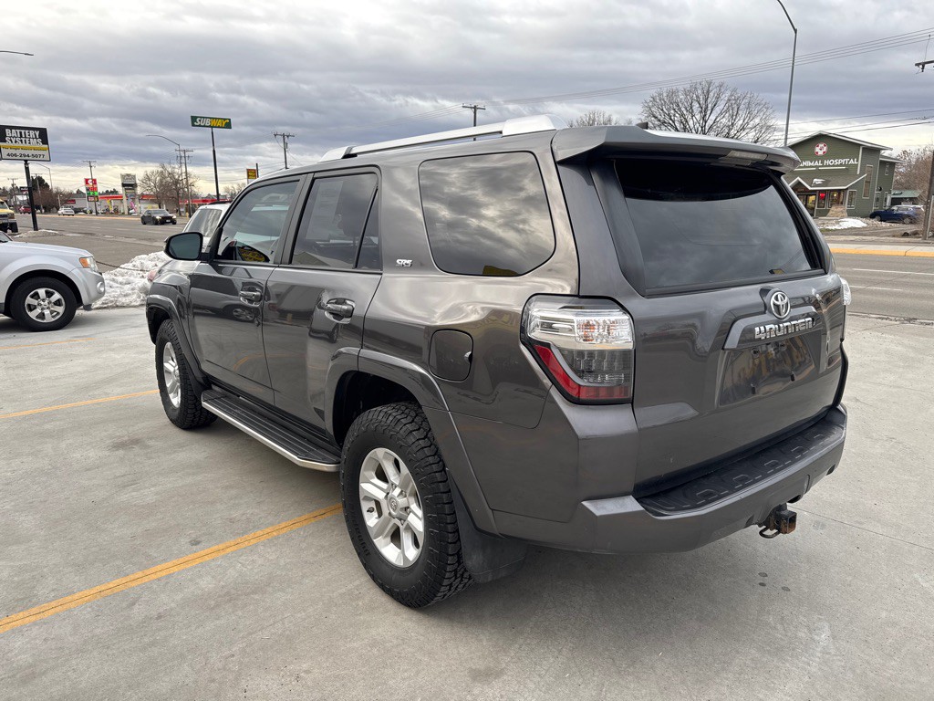 2016 Toyota 4Runner Image 7
