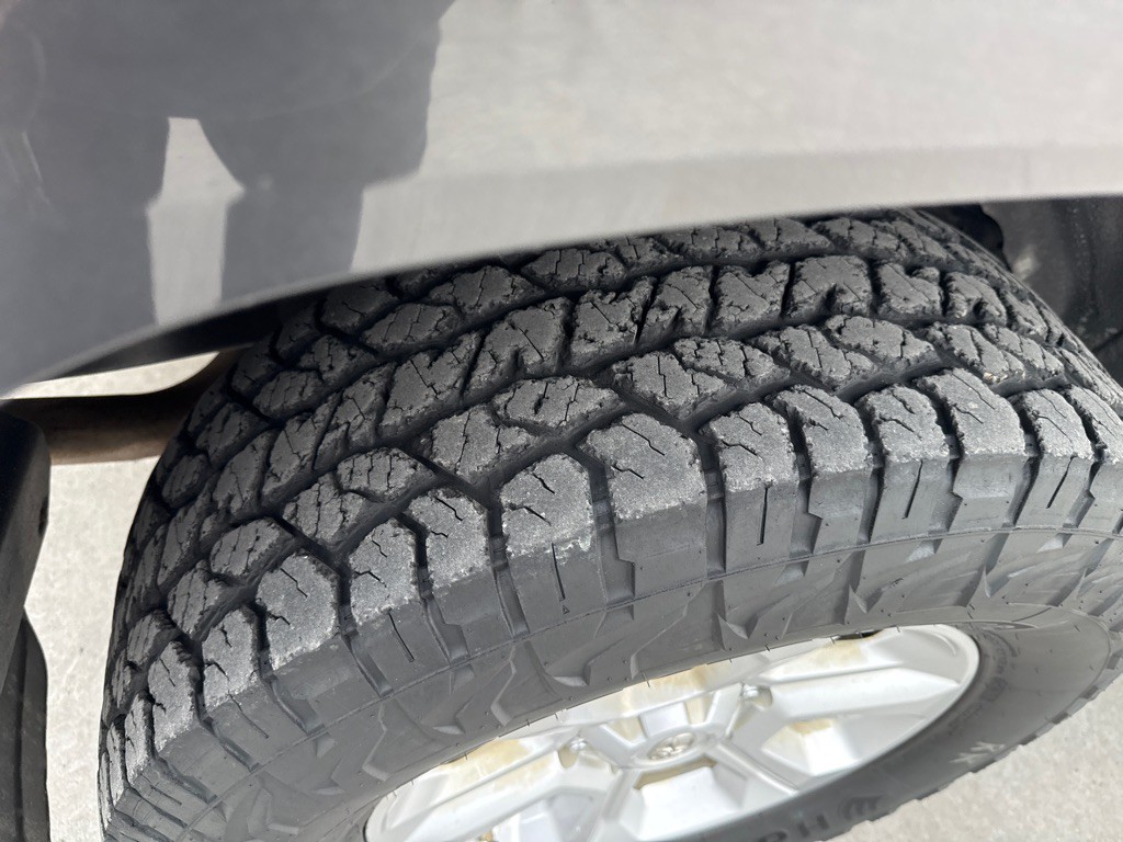 2016 Toyota 4Runner Image 16