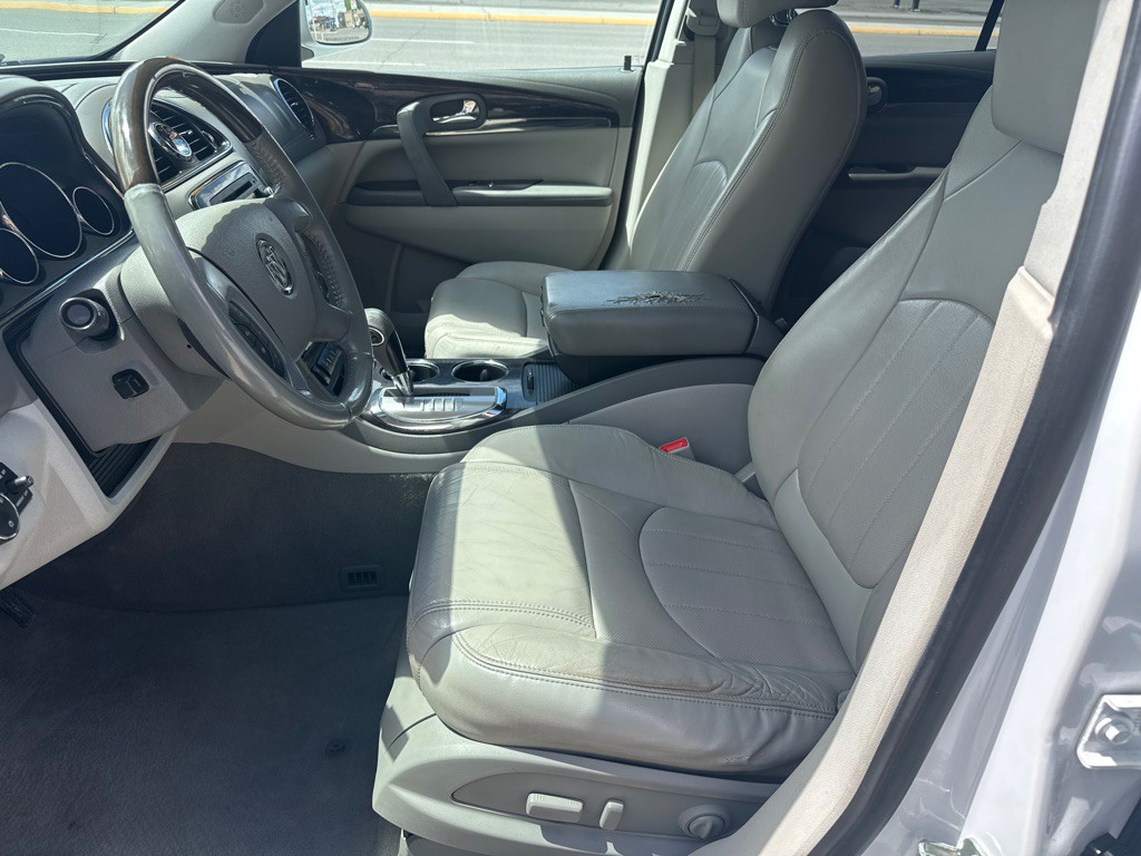 2016 Buick Enclave Image 13