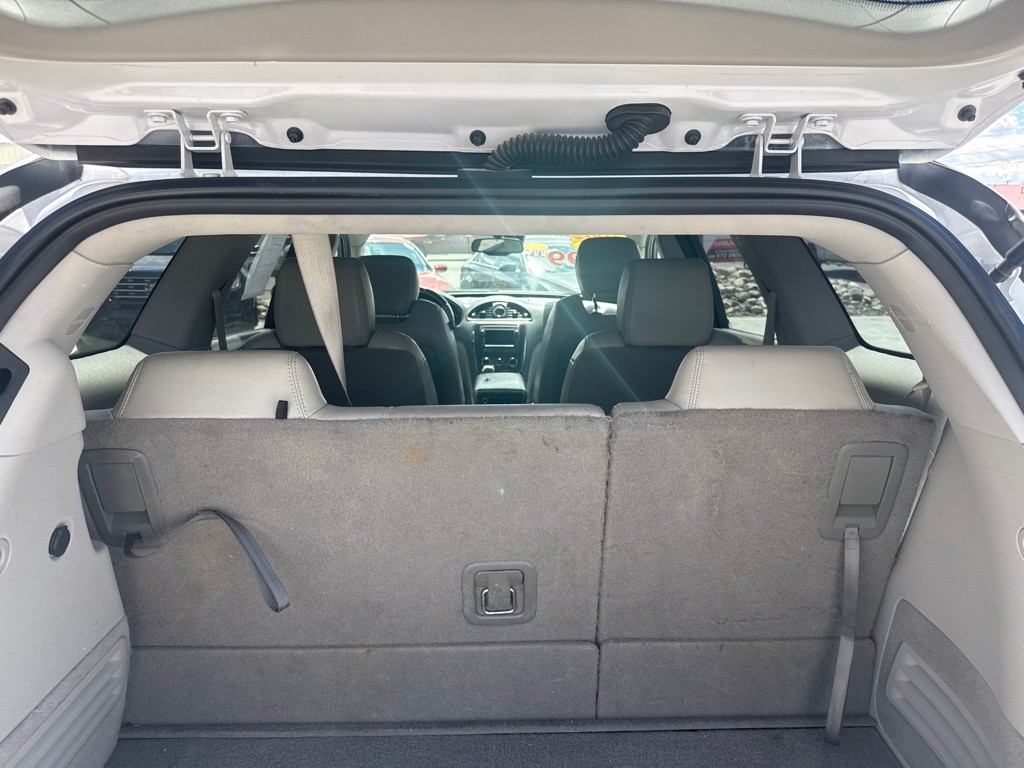 2016 Buick Enclave Image 18