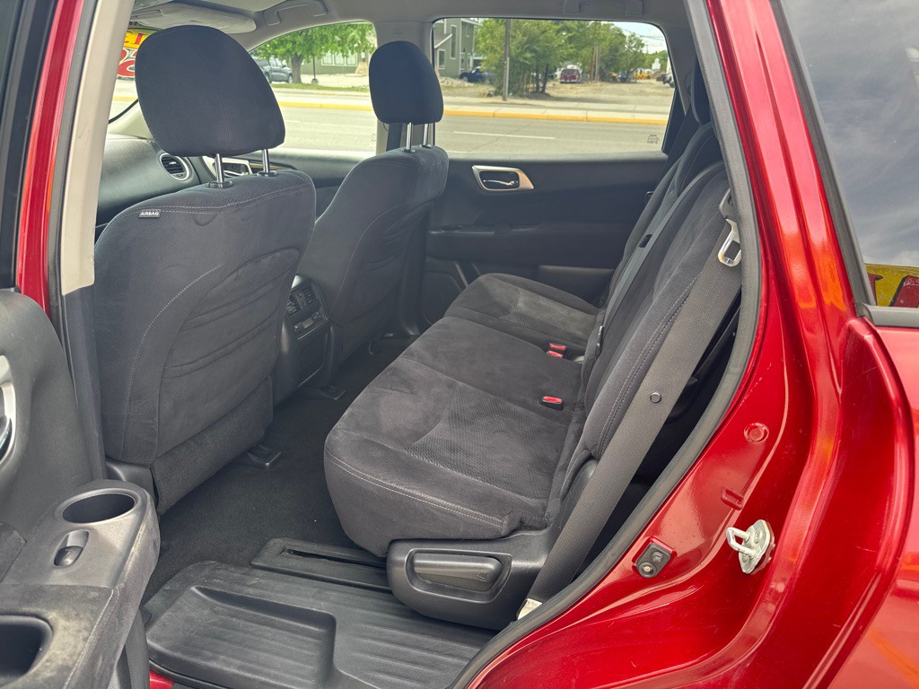 2013 Nissan Pathfinder Image 15