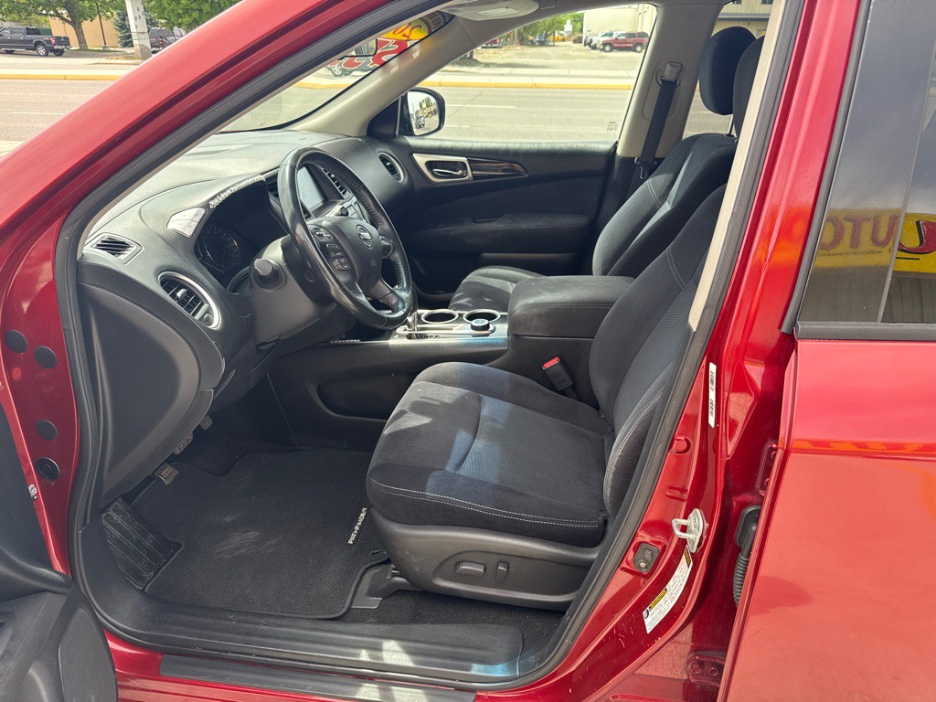 2013 Nissan Pathfinder Image 17