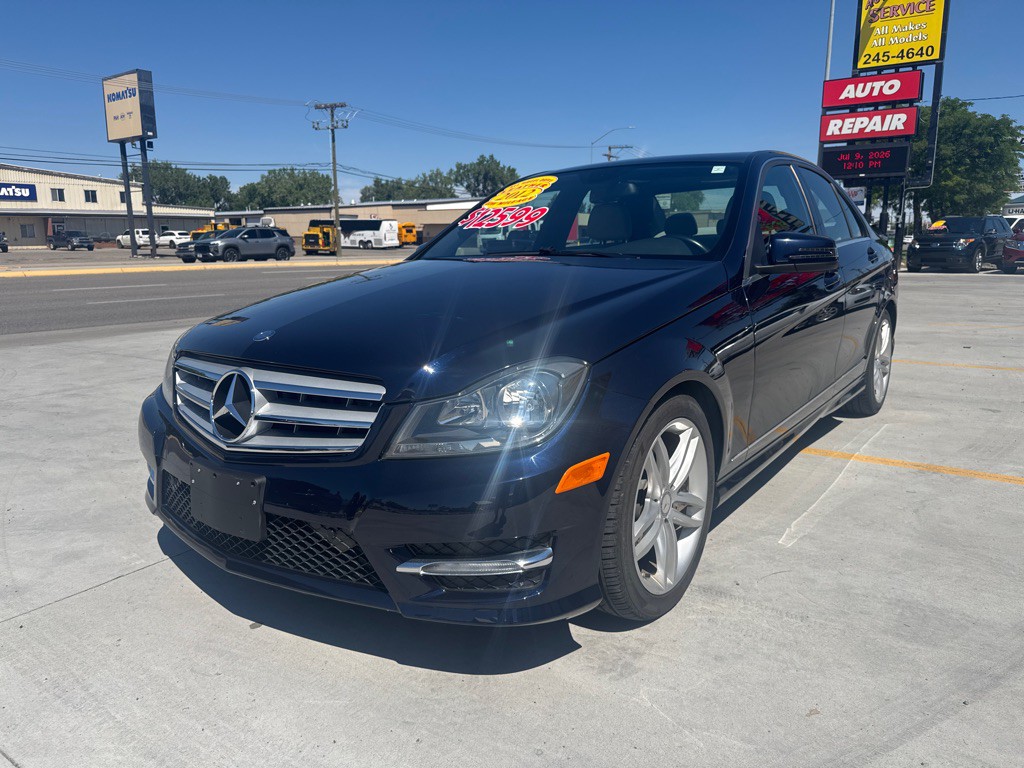 2012 Mercedes-Benz C-Class Image 4