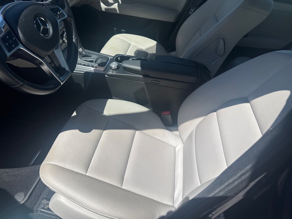 2012 Mercedes-Benz C-Class Image 12