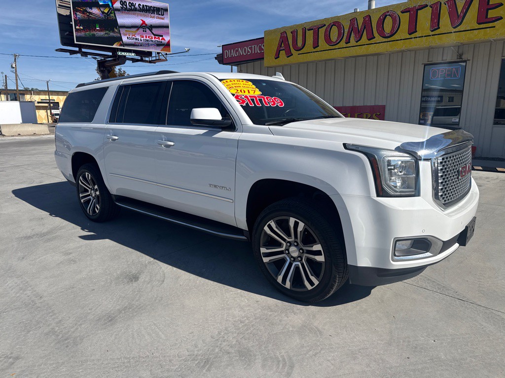 2017 GMC Yukon Image 2