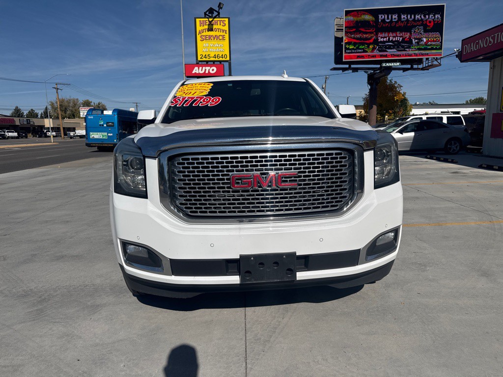 2017 GMC Yukon Image 3