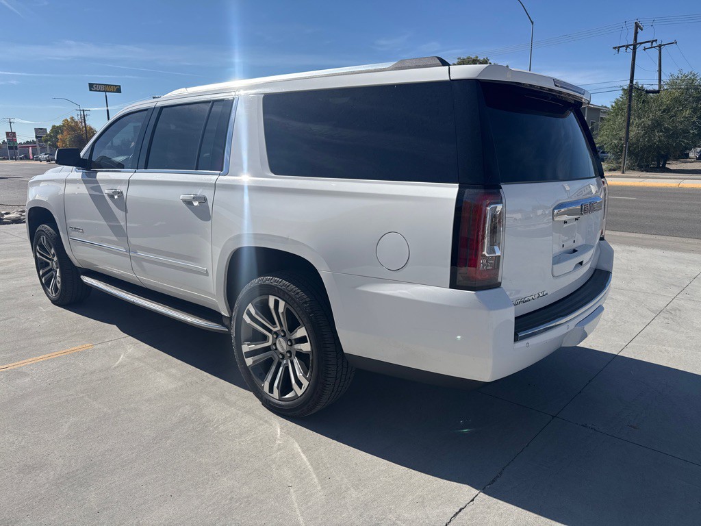 2017 GMC Yukon Image 6