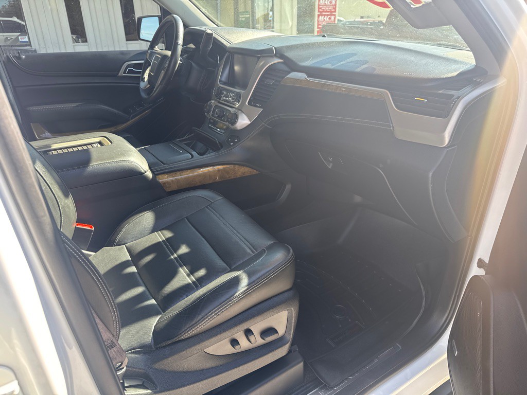 2017 GMC Yukon Image 19