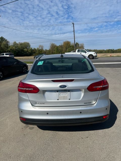2016 Ford Focus Image 4