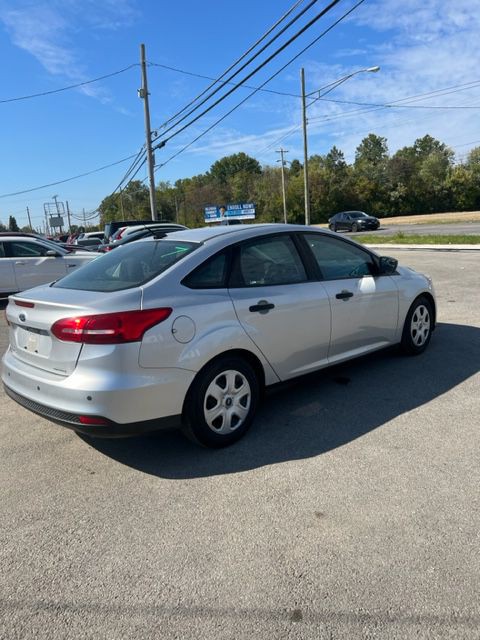 2016 Ford Focus Image 5