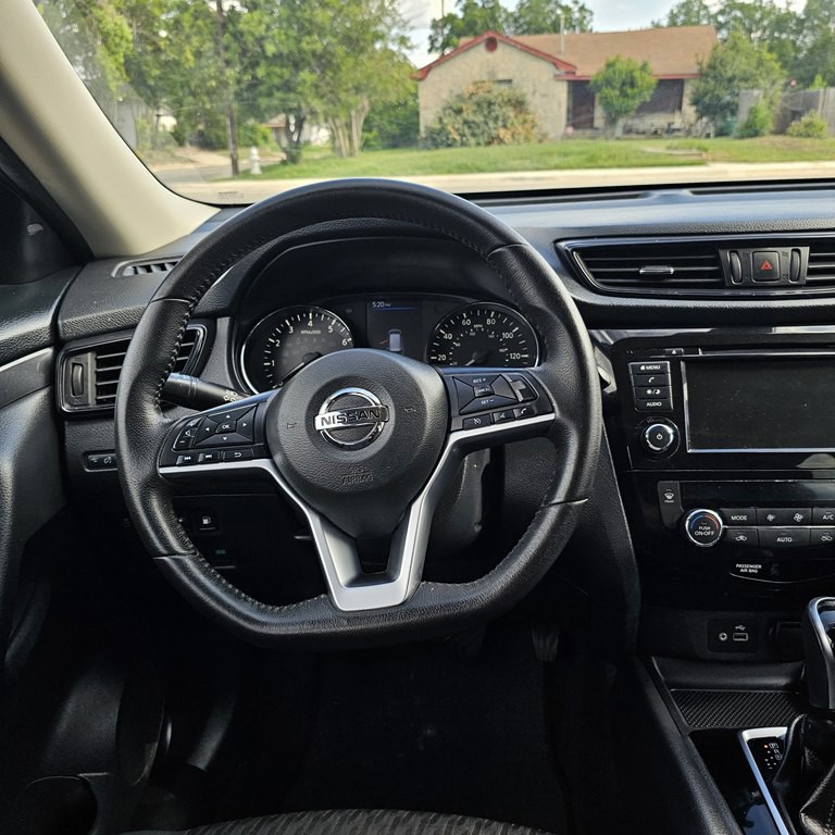 2020 Nissan Rogue Image 13