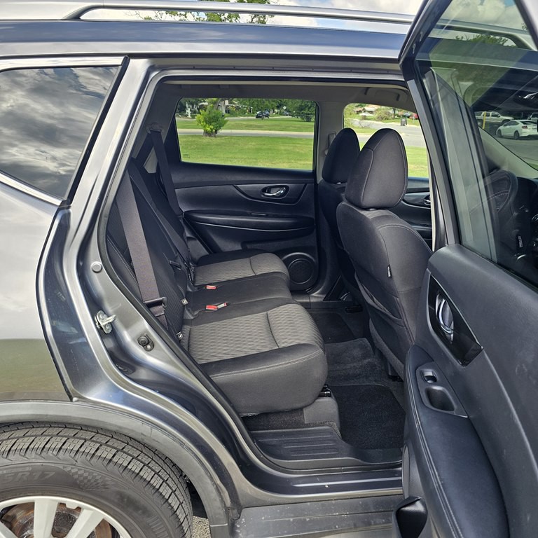 2020 Nissan Rogue Image 16