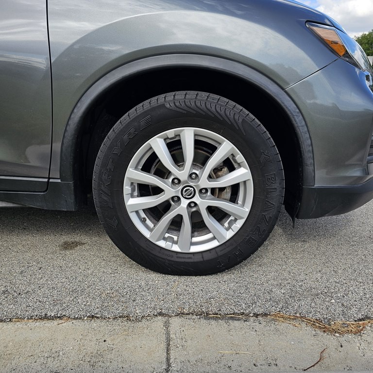 2020 Nissan Rogue Image 22