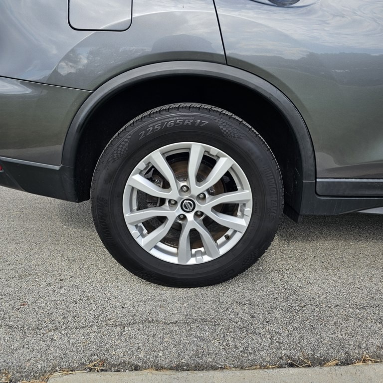 2020 Nissan Rogue Image 23