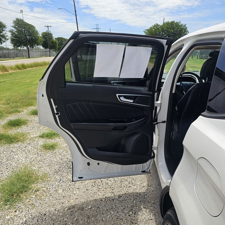 2018 Ford Edge Image 11