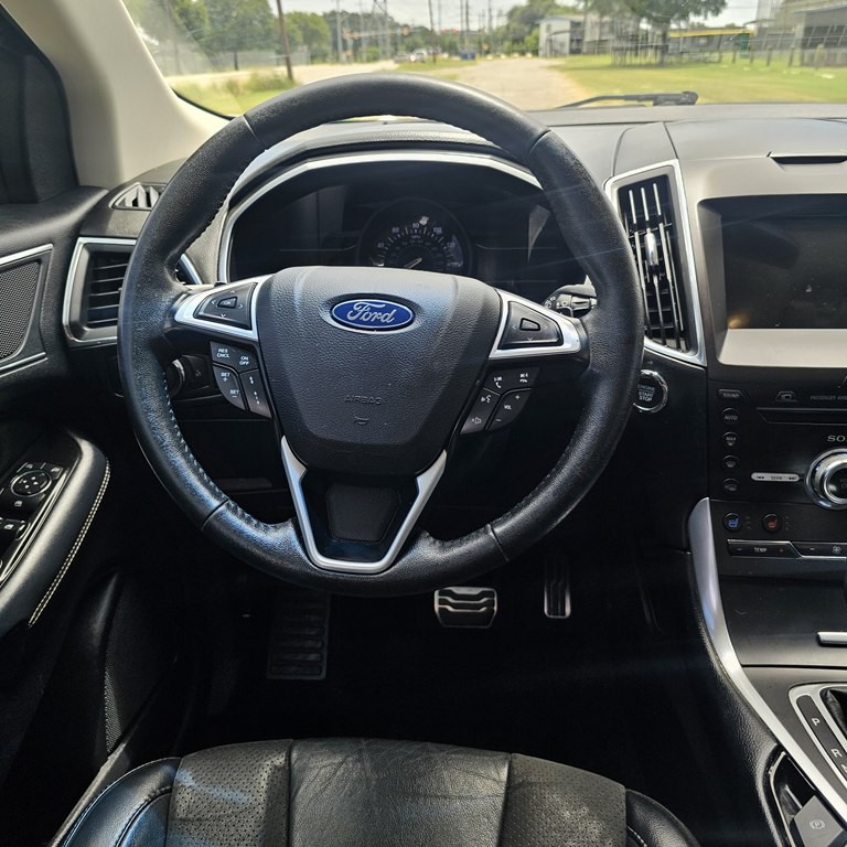 2018 Ford Edge Image 13