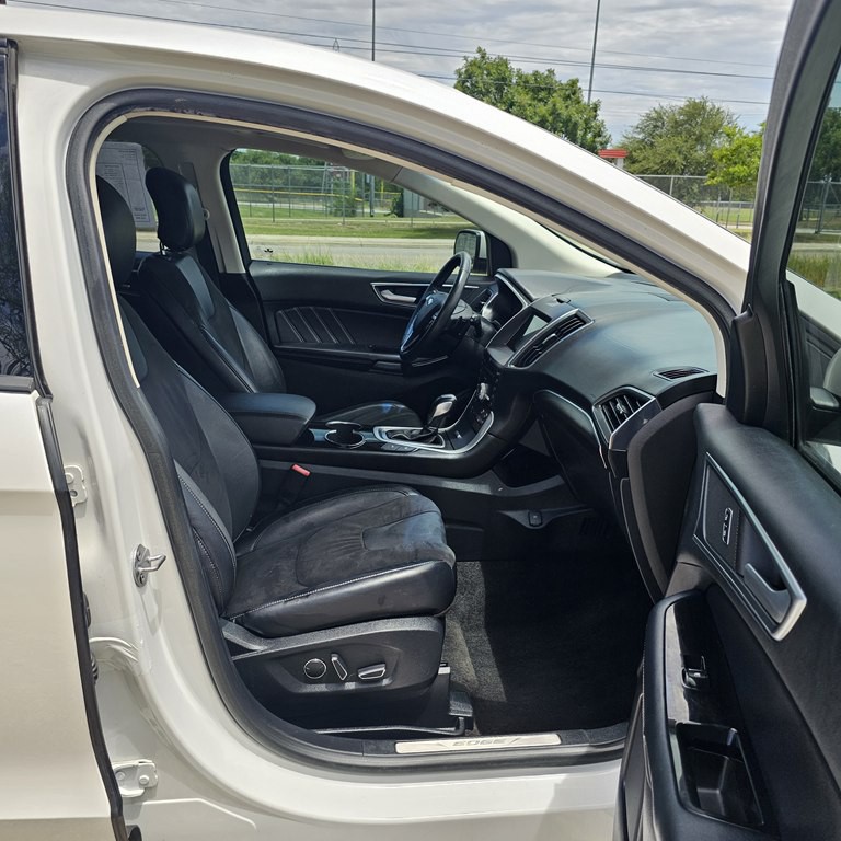 2018 Ford Edge Image 18