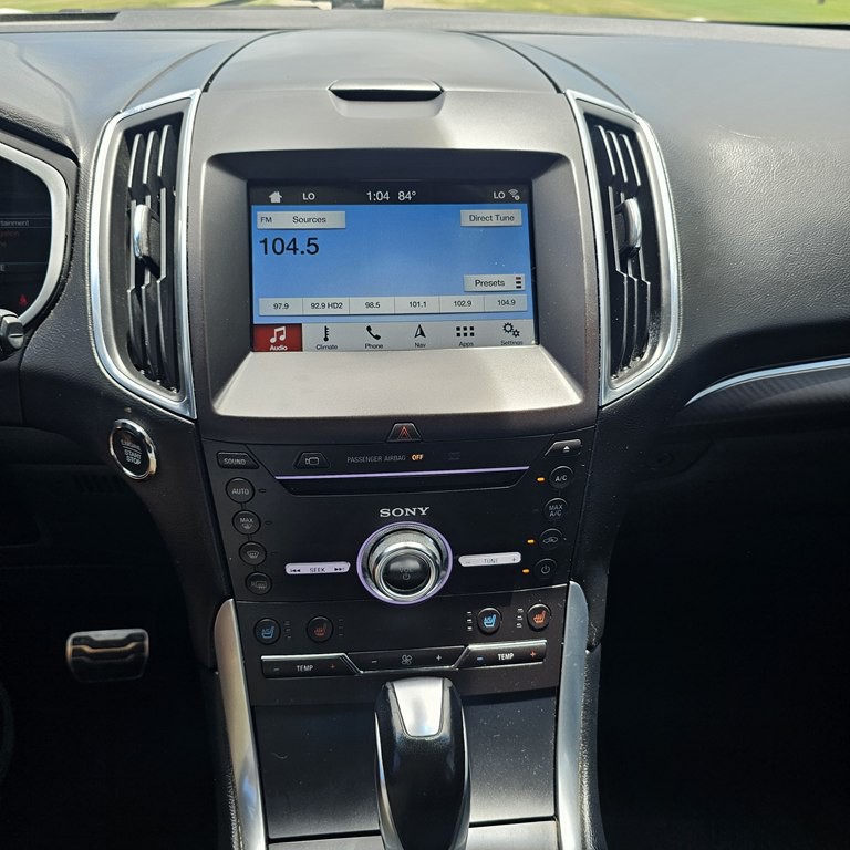 2018 Ford Edge Image 20
