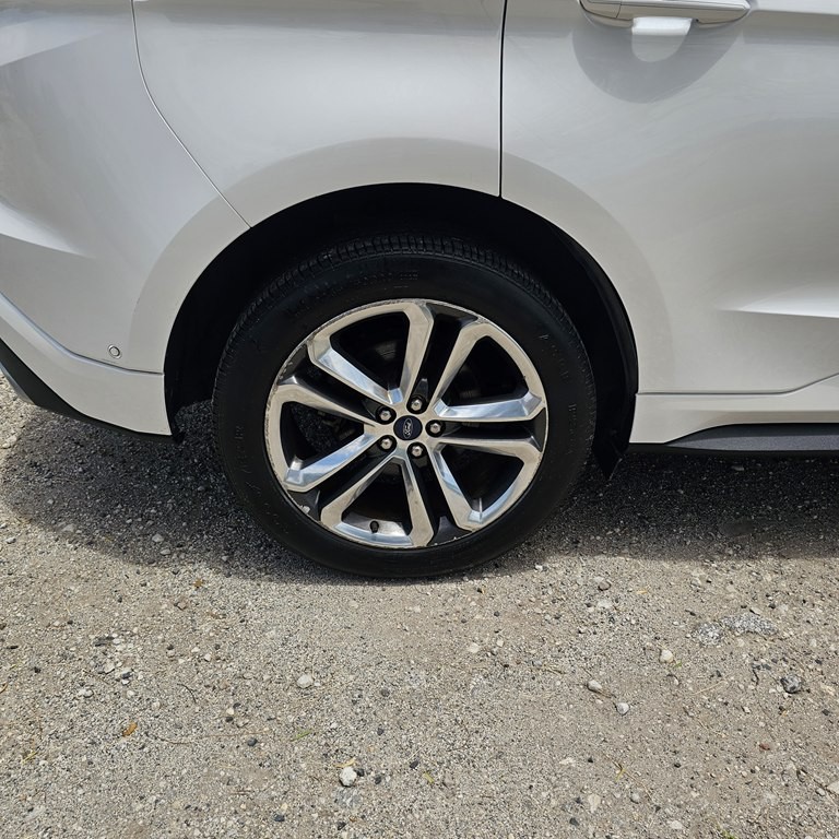 2018 Ford Edge Image 25