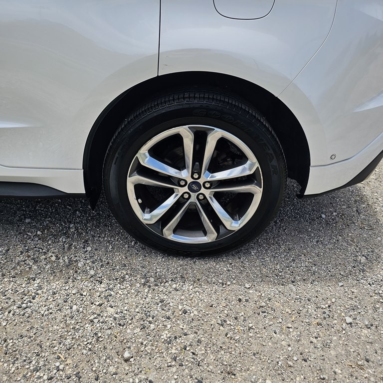 2018 Ford Edge Image 26