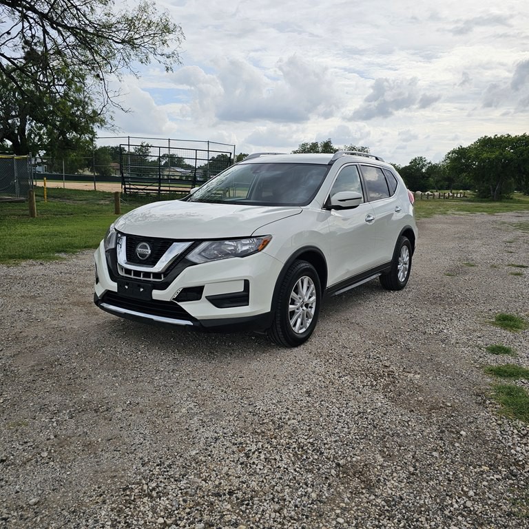 2020 Nissan Rogue Image 1