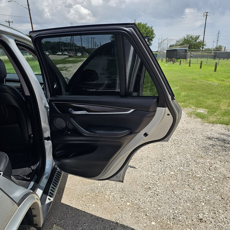 2015 BMW X5 Image 16