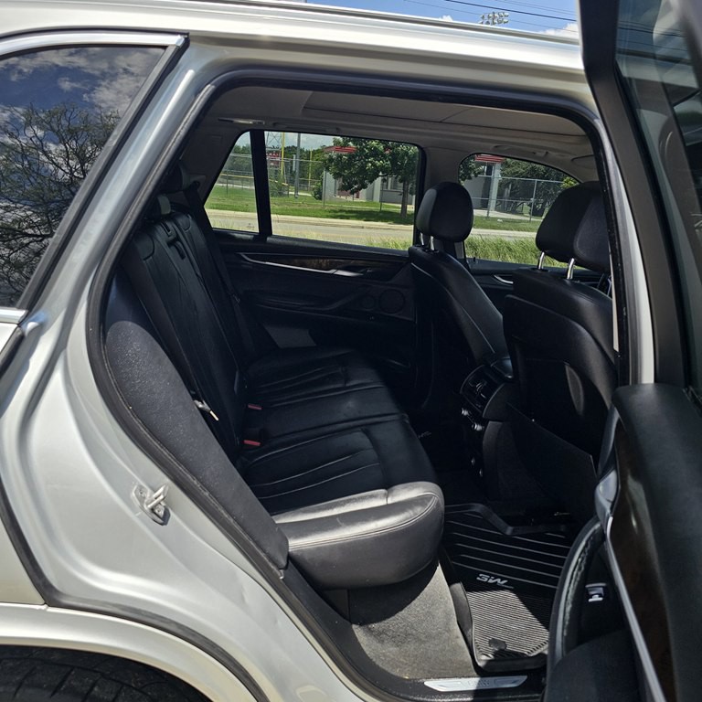 2015 BMW X5 Image 17