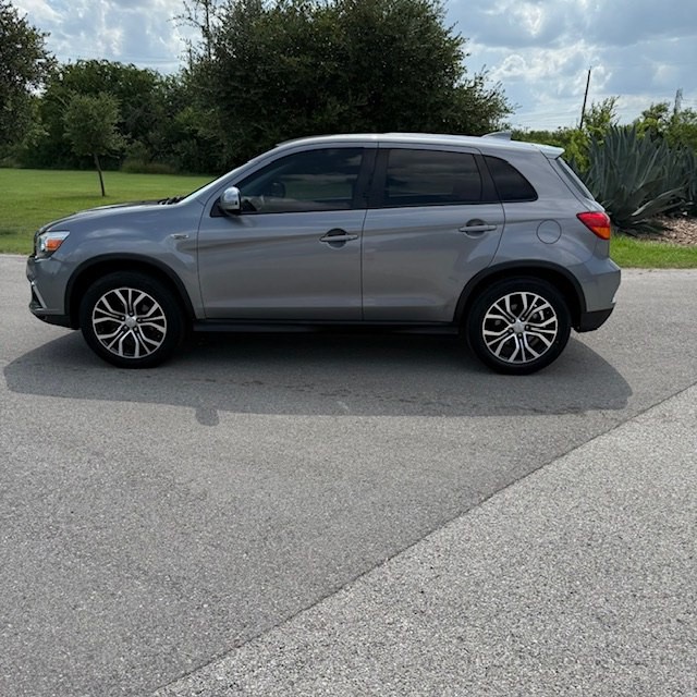 2019 Mitsubishi Outlander Image 8