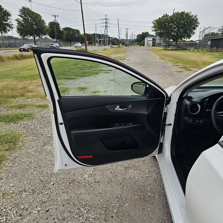 2020 Kia Forte Image 9