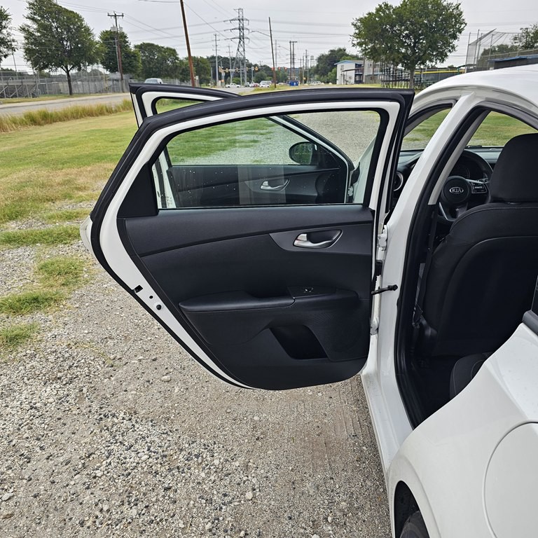 2020 Kia Forte Image 11