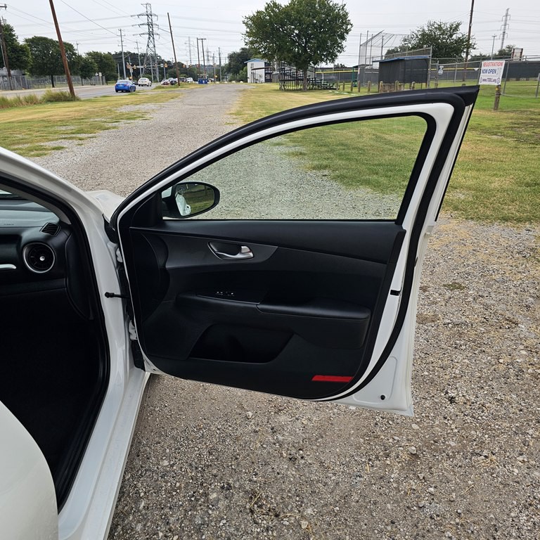 2020 Kia Forte Image 16