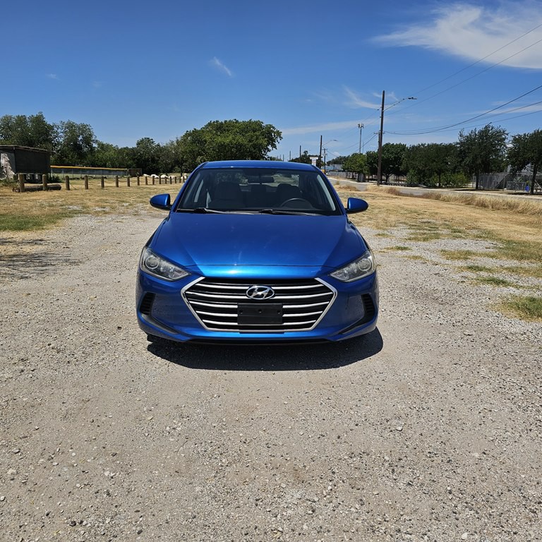 2017 Hyundai Elantra Image 2