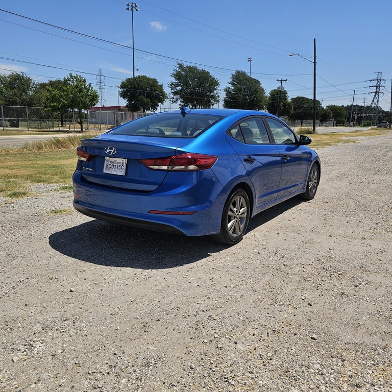 2017 Hyundai Elantra Image 7