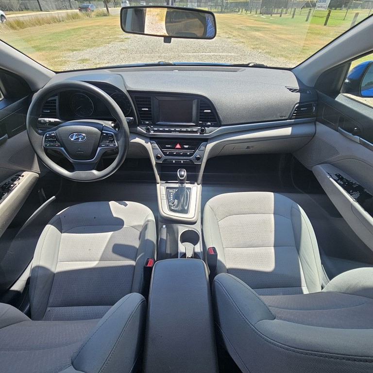 2017 Hyundai Elantra Image 15