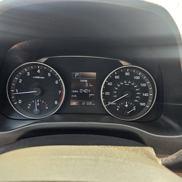 2017 Hyundai Elantra Image 20