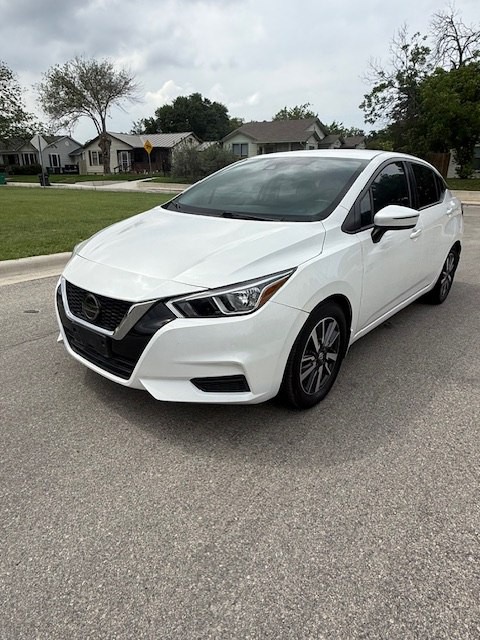 2021 Nissan Versa Image 1