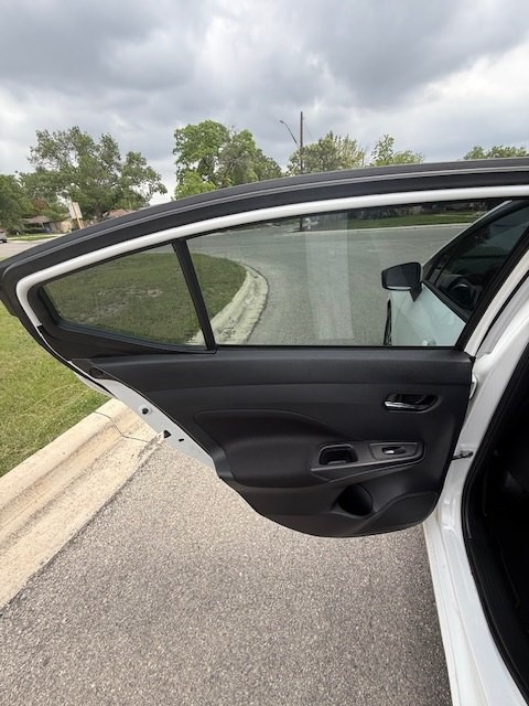 2021 Nissan Versa Image 13