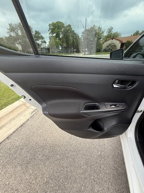 2021 Nissan Versa Image 14