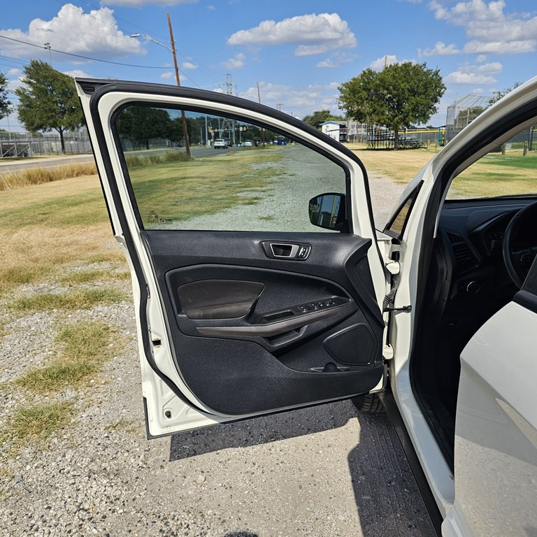2020 Ford Econoline Image 10