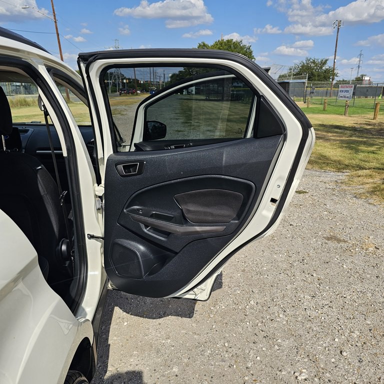 2020 Ford Econoline Image 16