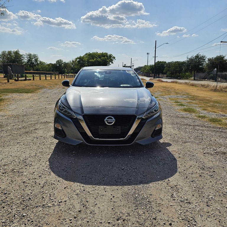 2022 Nissan Altima Image 2