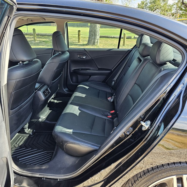2016 Honda Accord Image 12