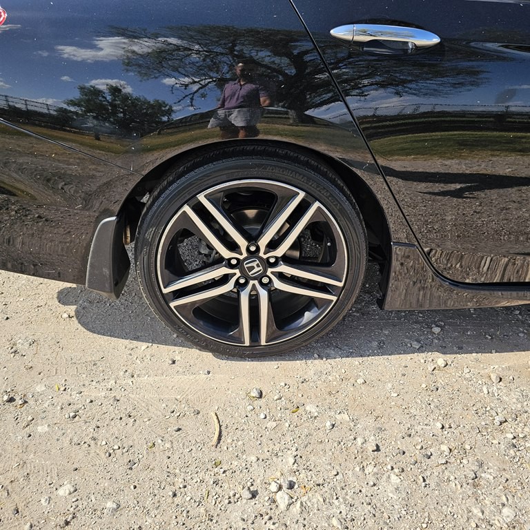 2016 Honda Accord Image 25