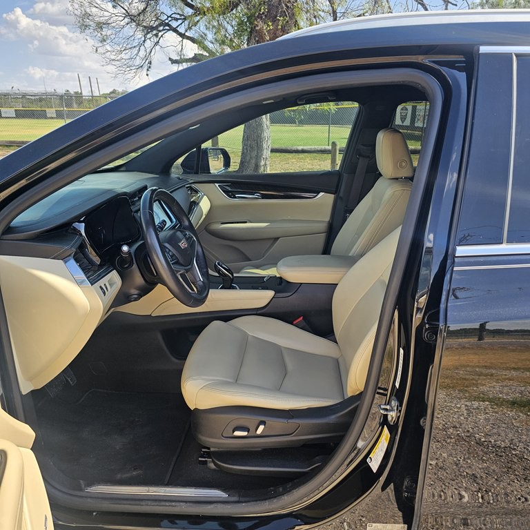 2017 Cadillac XT5 Image 10