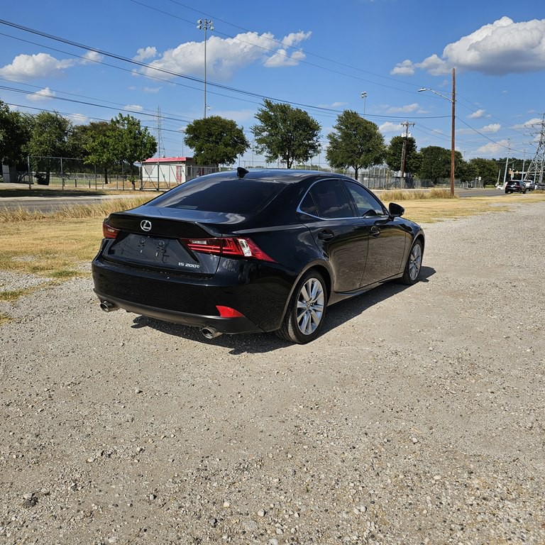2016 Lexus IS Image 7