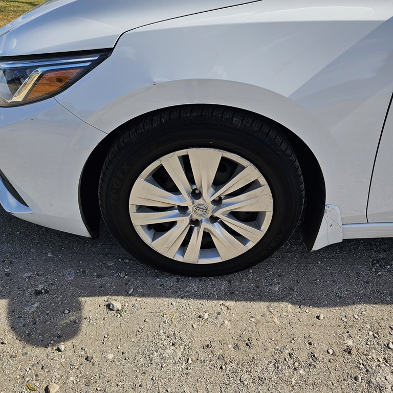 2020 Nissan Sentra Image 25