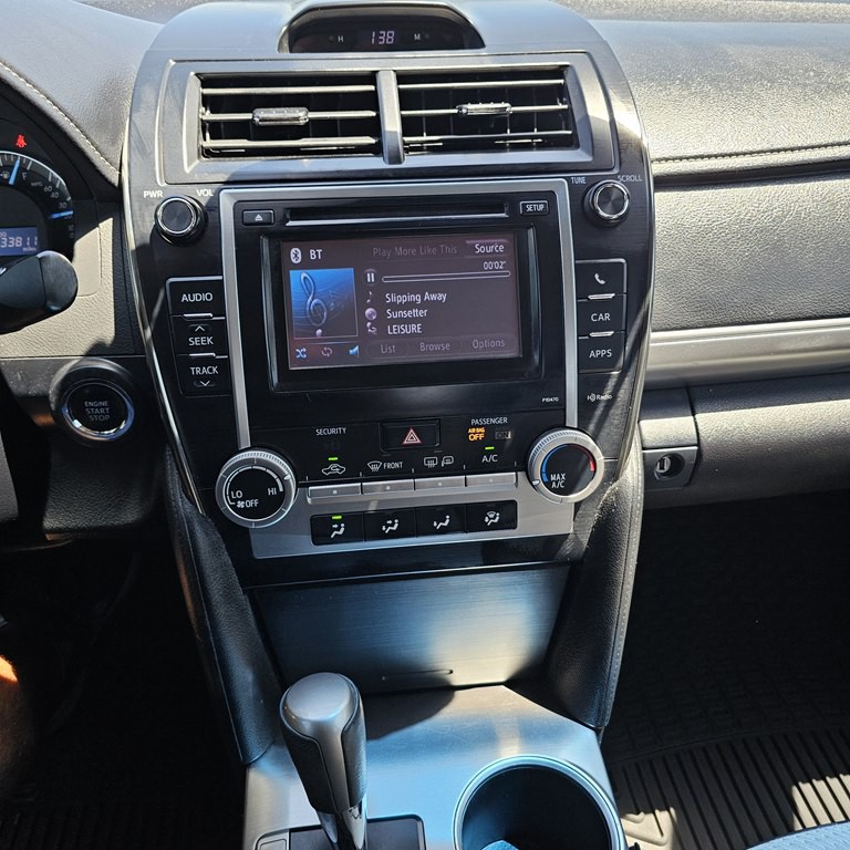 2014 Toyota Camry Image 21