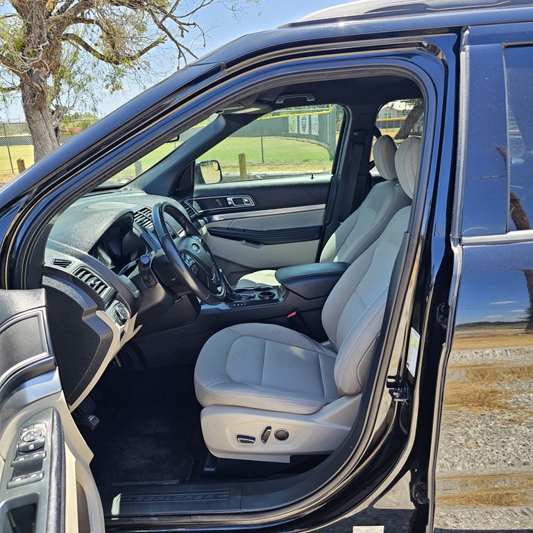 2018 Ford Explorer Image 10