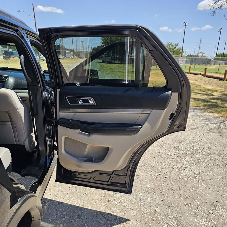 2018 Ford Explorer Image 15