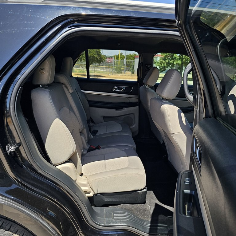 2018 Ford Explorer Image 16